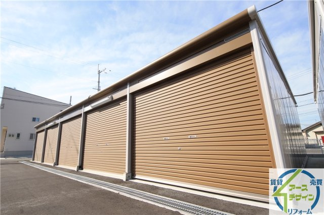 アースガレージ清水