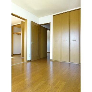 サクラパレスの洋室