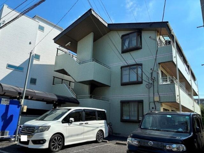 【外観】 | コーポとし | 鉄骨３階建・南向き