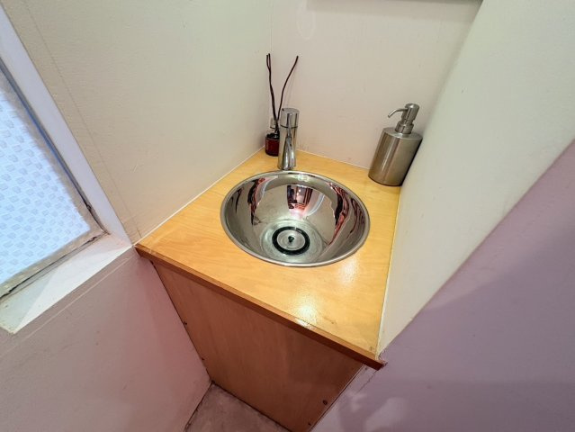 神戸市西区前開南町　戸建の独立洗面台