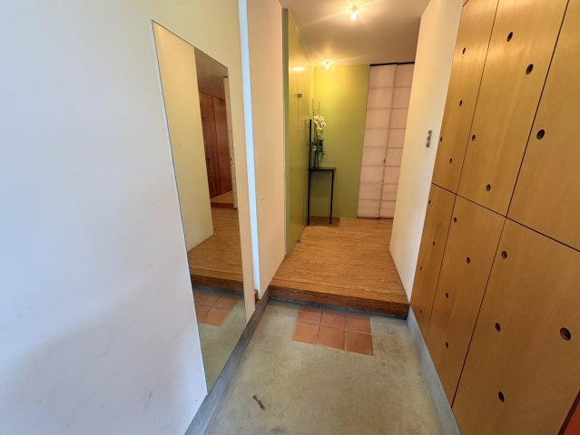 神戸市西区前開南町　戸建の玄関