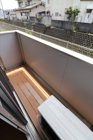 オリーヴァ東櫛原　B棟のバルコニー|陽当たり良好なバルコニーです♪