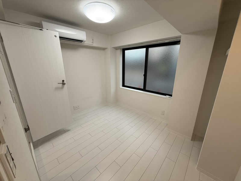 Rebirth笹塚の居間・リビング