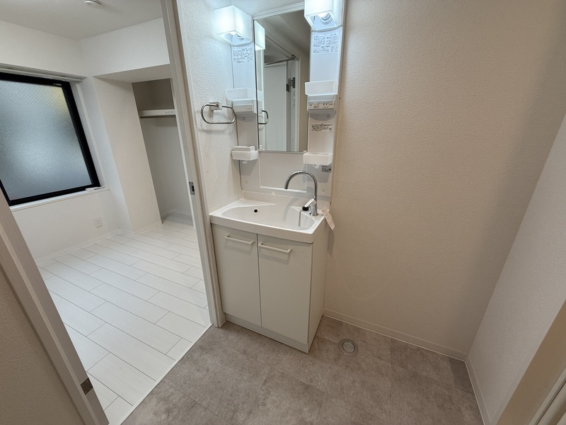 Rebirth笹塚の独立洗面台