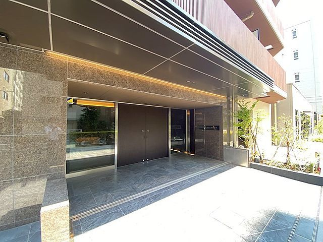 レジディア中目黒Ⅲのエントランス