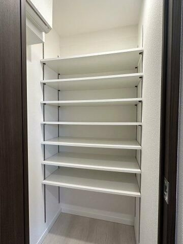 フロンティア新宿タワーの収納