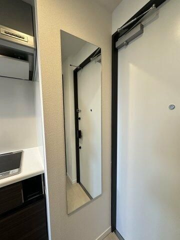 フロンティア新宿タワーの玄関