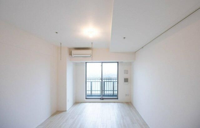 フロンティア新宿タワーの居間・リビング