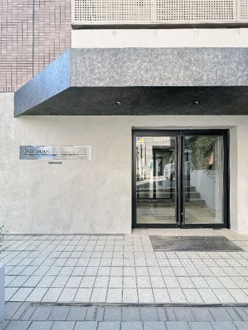 レジディア本郷菊坂プレイスのエントランス