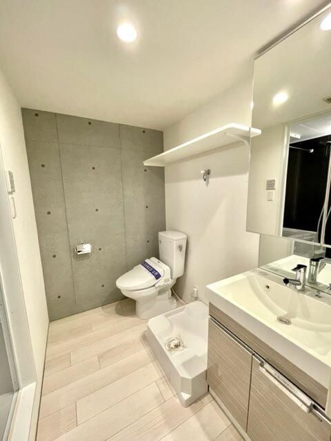 ラクラス四谷三丁目の洗面所