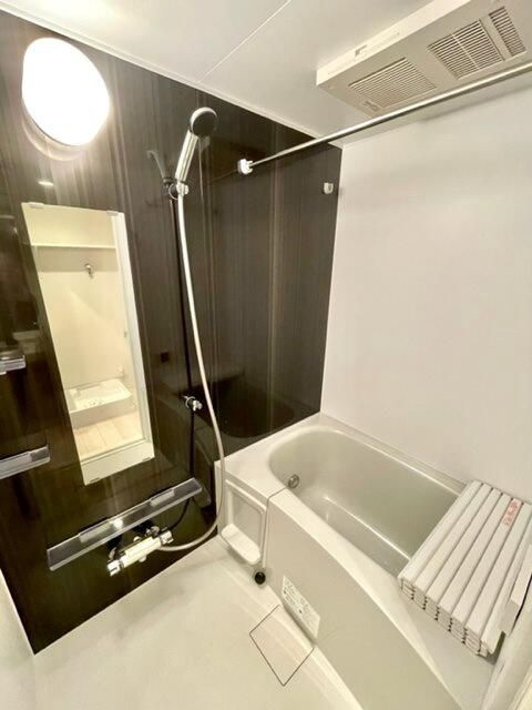 ラクラス四谷三丁目の浴室