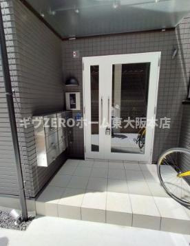 荒本フラワーレジデンスのエントランス