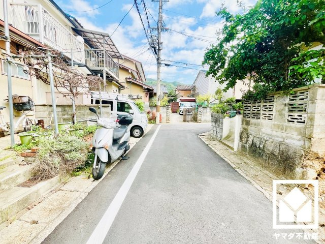 伏見区醍醐切レ戸町の前面道路含む現地写真
