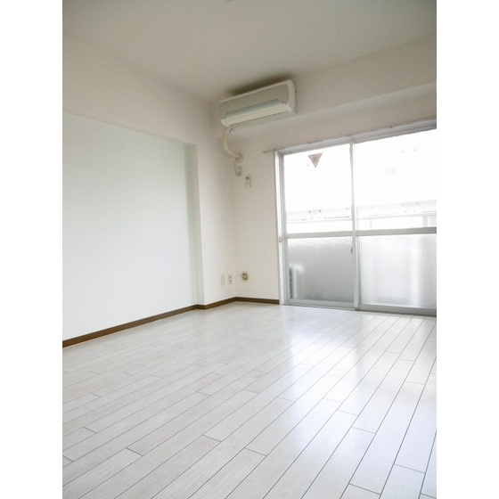 エレガンス綾瀬６のその他