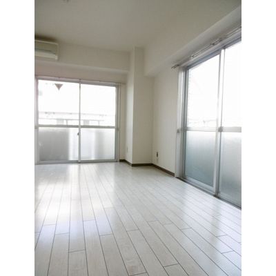 【居間・リビング】 | エレガンス綾瀬６