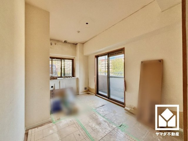 クレステージ桃山のエントランス