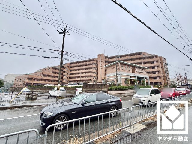 クレステージ桃山の外観