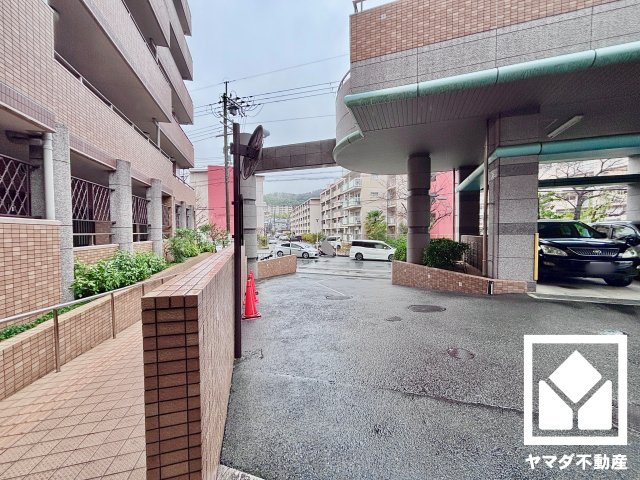 クレステージ桃山の外観