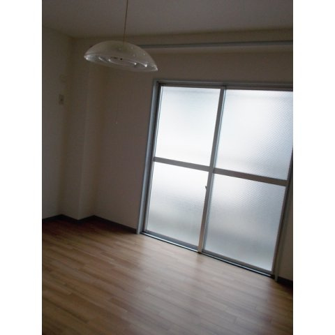 マンション川菱の内装