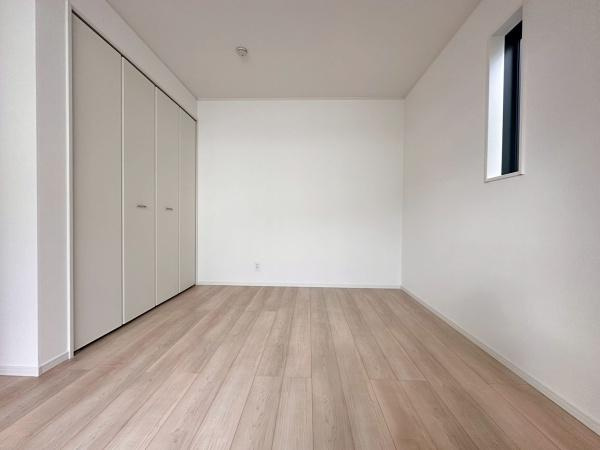 和歌山市鳴神第4-2号棟　新築戸建の洋室