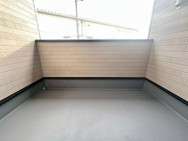 和歌山市鳴神第4-2号棟　新築戸建のバルコニー