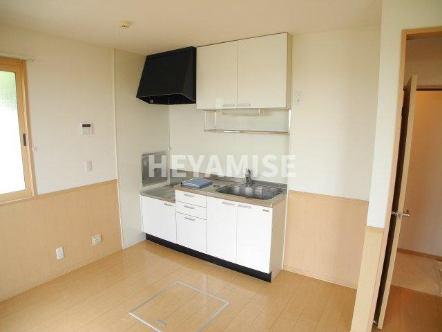 メゾン・ラ・パトリアEのキッチン|※室内画像は別号室のもの