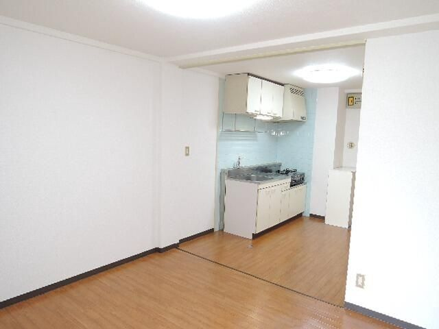 第２大島園マンションの居間・リビング