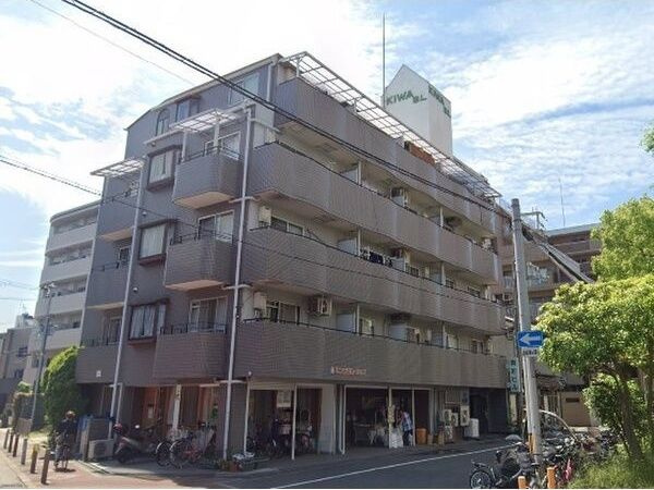 貴和ビルの外観