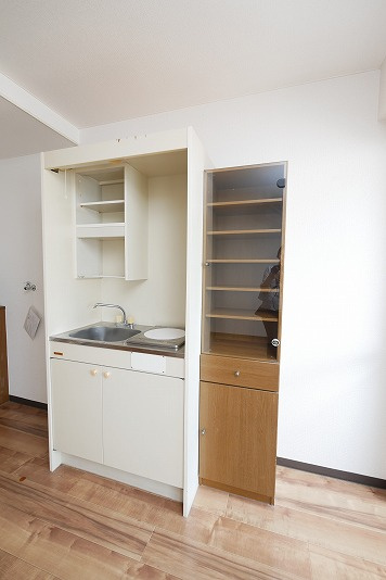 Calm西原のその他|Calm西原404　1R　
食器棚