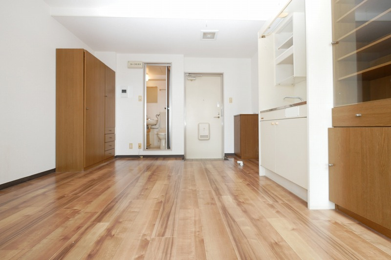 Calm西原の居間・リビング|Calm西原404　1R　