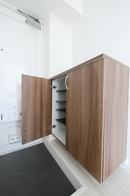 スペンドーレIの玄関|スペンドーレI　402