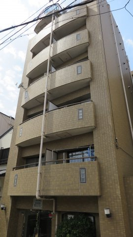 朝日プラザ岸里パサージュの外観