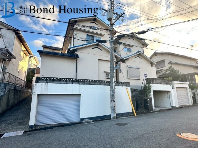 2016年フルリノベ済み・お車2台駐車可　大久保町山手台　築51年のその他