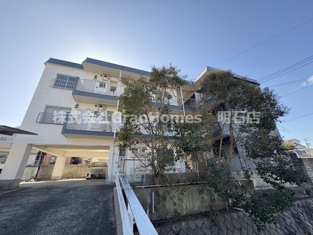 南五葉ハイツの外観