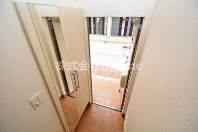 【玄関】 | クリスタルガーデンリリー