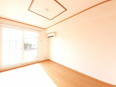 【居間・リビング】 | メゾン・エクセルＤ | ゆったり過ごせるリビングです