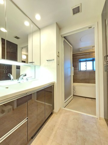 【独立洗面台】の画像