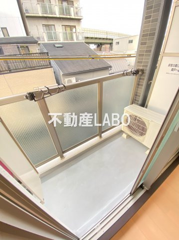 ステイブルコート弁天町のバルコニー