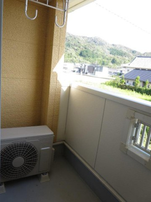 【バルコニー】 | シャン・ドゥ・フルール | バルコニーがあります