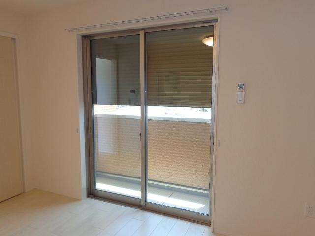 ベル　ウッドⅢの内装|窓シャッター