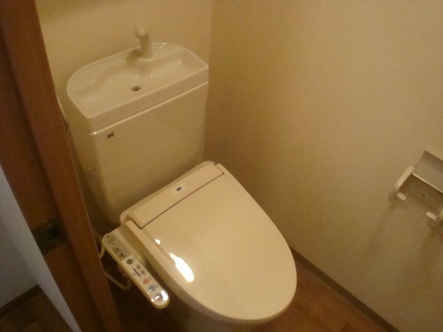 ブルーサンズ　ロフティーのトイレ|シャワー付トイレ