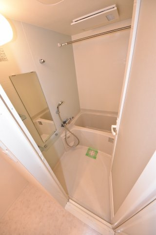 ドゥーエ立売堀の浴室