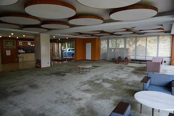 熱海ハイプラザのエントランス