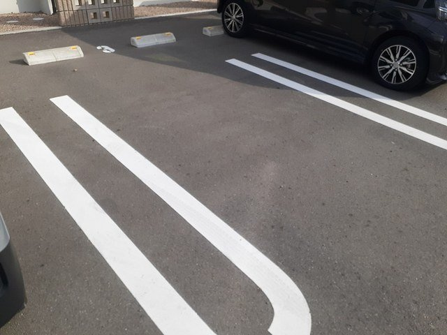 カサ・ヴィアーレⅡの駐車場