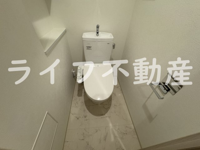 VITA荒本のトイレ|落ち着いた色調のトイレです