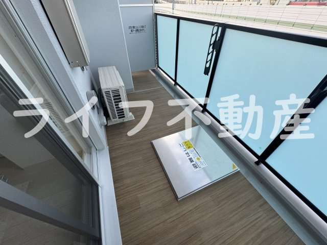 VITA荒本のバルコニー|開放的で明るい空間を演出してくれるバルコニーです