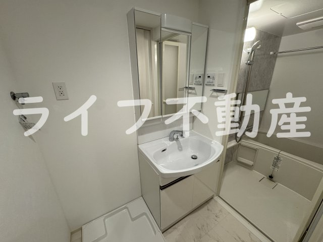 VITA荒本の独立洗面台|使いやすい独立洗面台です