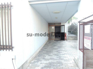 【エントランス】