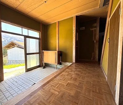 【玄関】 | 美方郡香美町小代区鍛治屋　戸建て