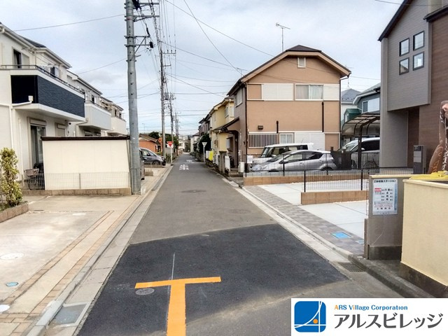 新築戸建／ふじみ野市仲１丁目（全2棟）の前面道路含む現地写真